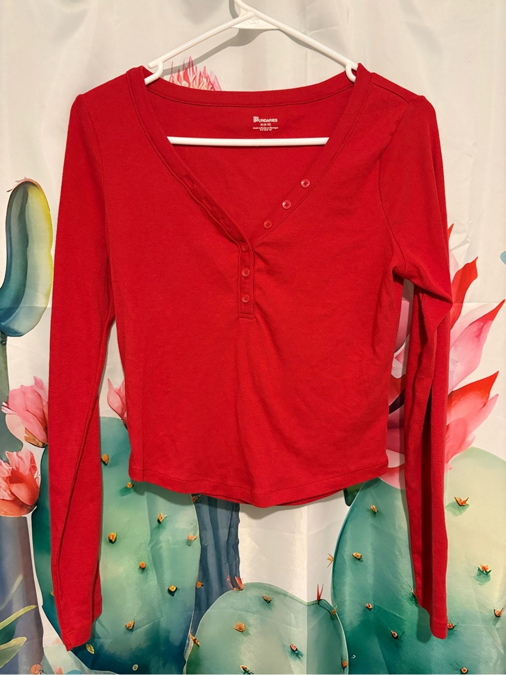 No Boundaries Women M Red Solid Knit Cotton VNeck Long Sleeve Button Henley Crop
